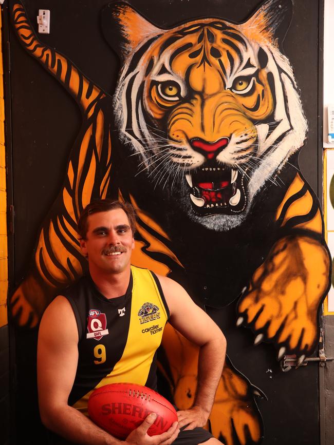 Andrew Boston signs with Labrador Tigers