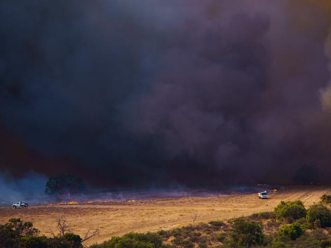 The fire burning in Red Gully, Western Australia., , Picture: Evan Collis / DFES