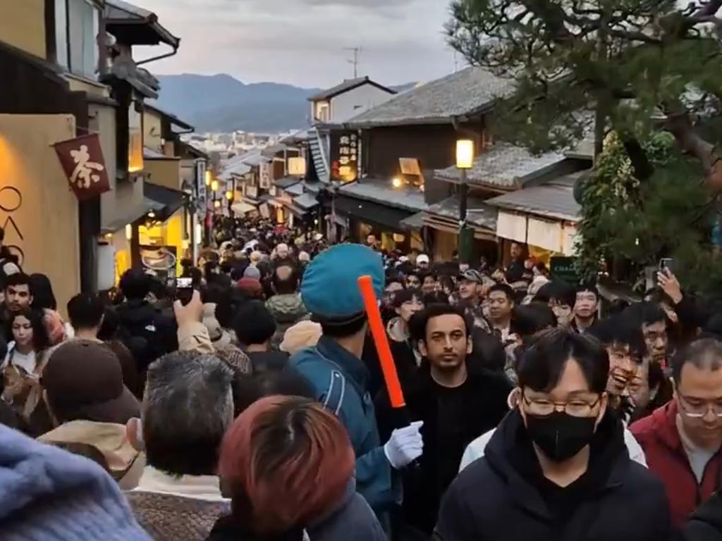 Kyoto has become a tourist ‘hell’. Picture: X