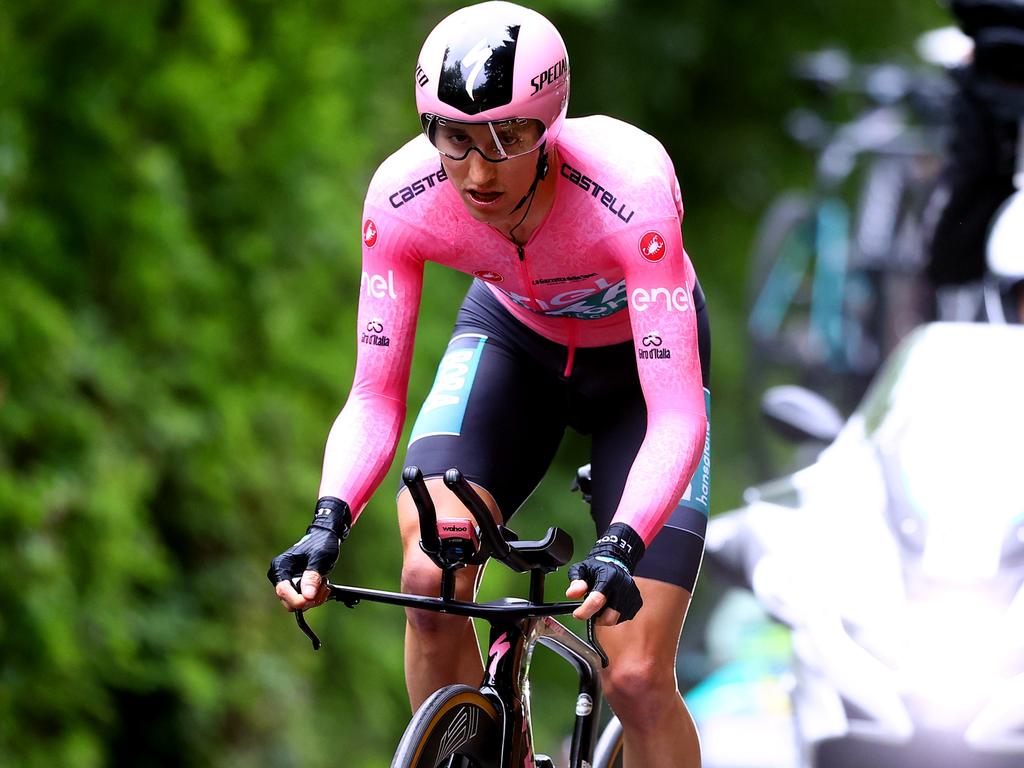 Jai Hindley sprints during the final stage of his Giro d'Italia win: Stage 21, a 17.4km individual time trial in Verona. Picture: Michael Steele/Getty Images