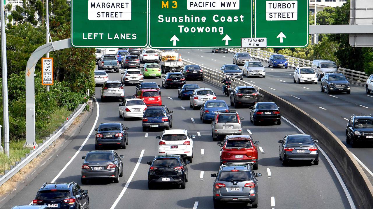 Traffic on the M1 leading into Brisbane city. Picture: John Gass