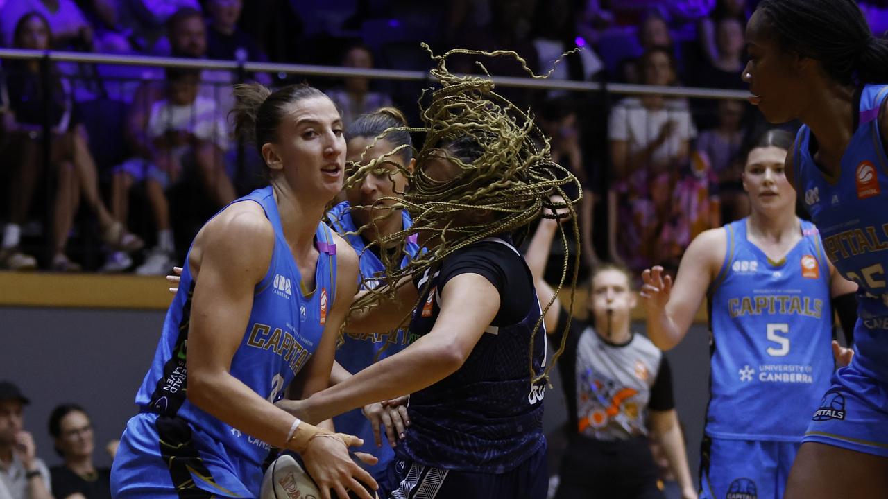 Chantel Horvat (left) strips the ball from Geelong guard Haley Jones on Saturday. Picture: Darrian Traynor/Getty Images