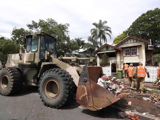 The ADF assists with the clean up in Lismore. Picture: Jason O'Brien