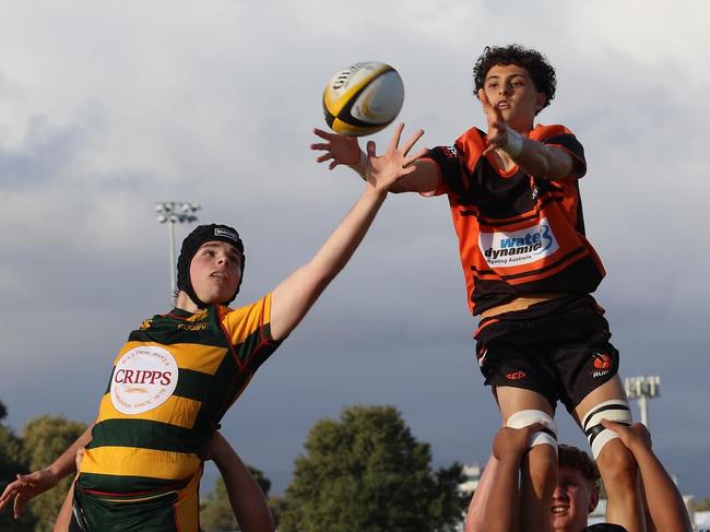 Tomasi Eaton wins a lineout against Tasmania for NT Rugby in the 2024 Southern States competition under-18s final.