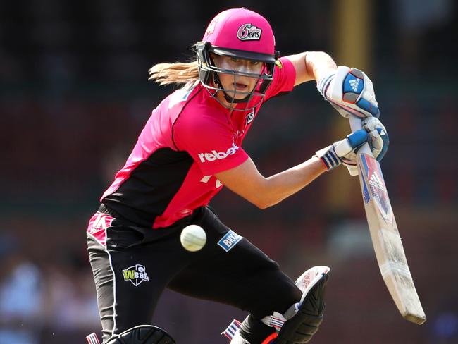 Ellyse Perry in action for the Sixers last season. Picture: Gregg Porteous