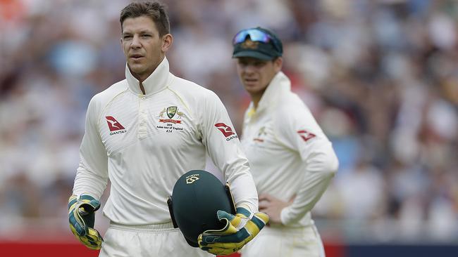 Steve Smith has been helping out Tim Paine during the first Test. Picture: Getty Images