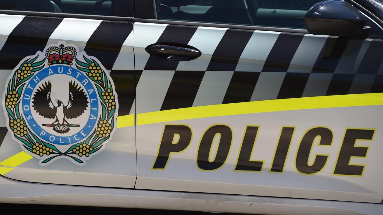 Goodwood Rd closed after a bus crashed into Stobie pole | The Advertiser