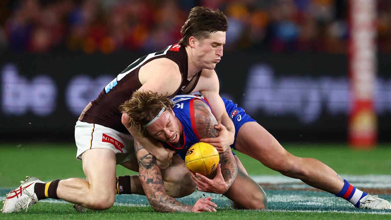 Ugly Dogs truth exposed in Hawthorn ‘stranglehold’