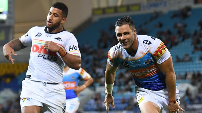 Michael Gordon gets in for the try against the Panthers. Picture: AAP Image/Dave Hunt