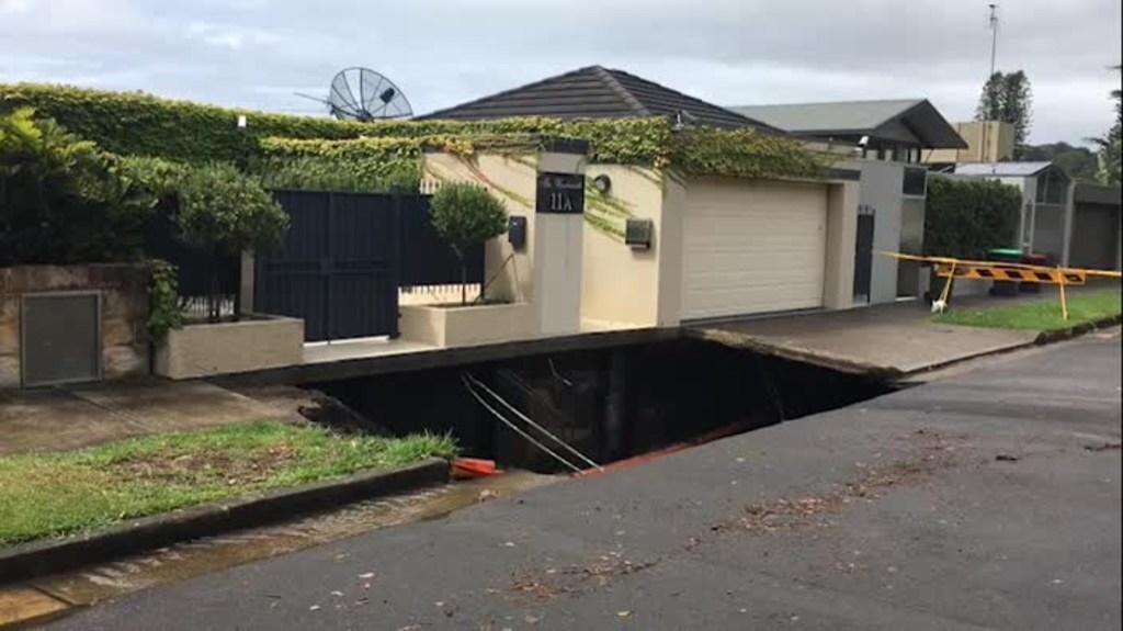 Sinkhole near Turnbull's Point Piper residence