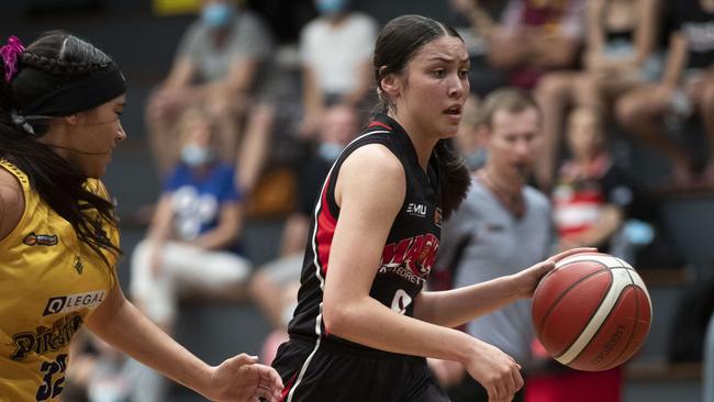 Mackay #9 Monique Bobongie at the U16 girls basketball state championships in Auchenflower. SWM Pirates Purple vs Mackay Meteorettes on April 8, 2021. Picture: Renae Droop