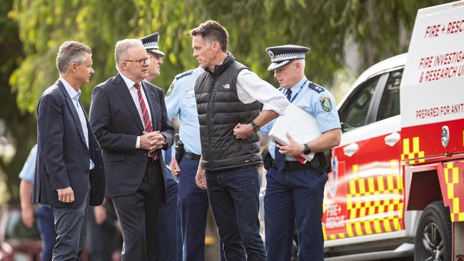 SYDNEY, AUSTRALIA. NewsWire Photos. JANUARY 21, 2025. The Prime Minister, Anthony Albanese and NSW Premier Chris Minns visit the childcare centre in Maroubra that was firebombed last night in what was an anti-semitic attack. Picture: NewsWire/ Julian Andrews