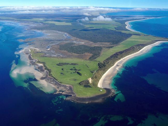 Robbins Island, far northwest Tasmania, where there are plans for a 100-turbine wind farm. Credit: Bob Brown Foundation.