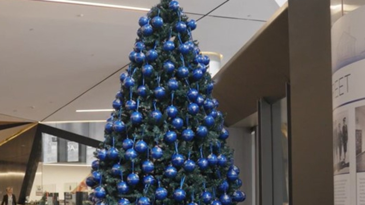 Grim Christmas tree illustrates Victoria road deaths as it records 274