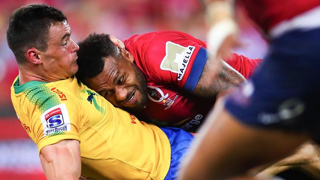 Queensland’s Samu Kerevi smashes the Bulls’ Jesse Kriel in the tackle.