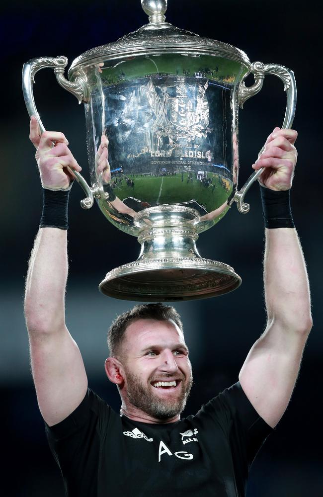 Kieran Read with the Bledisloe Cup after the All Blacks’ record-breaking win.