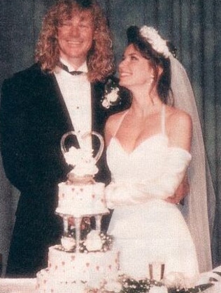 Her 1993 wedding to Robert 'Mutt' Lange.