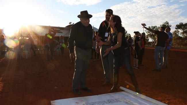 Noel Pearson signs the Uluru Statement. (Pic: James Croucher)