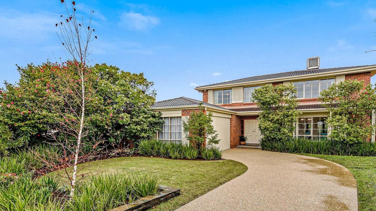 Melbourne Auctions: Home Sells For First Time In 40 Years For $110k ...