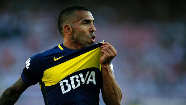 Former Boca Juniors' forward Carlos Tevez has joined Shanghai Shenhua.