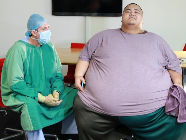 Australia’s heaviest man turns to hypnosis to stop his addiction to ...