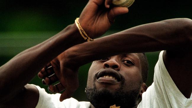 Curtly Ambrose paid a heartfelt tribute to Dean Jones.