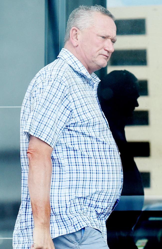 Sports scientist Stephen Dank, who was at the centre of the Essendon football supplements scandal, leaves a health clinic in Darwin, Nothern Territory.