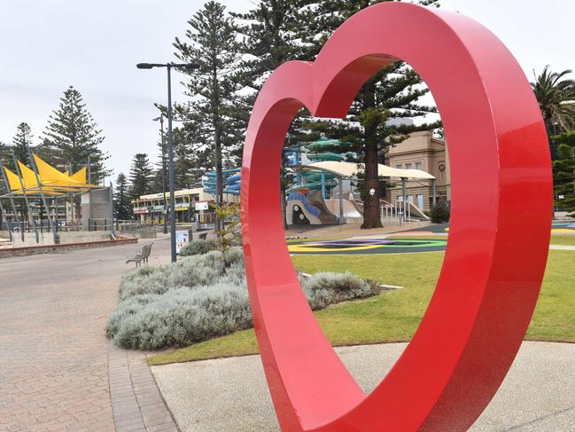 Where is the love? A quiet afternoon in Glenelg on day two of the SA lockdown. Picture: Keryn Stevens