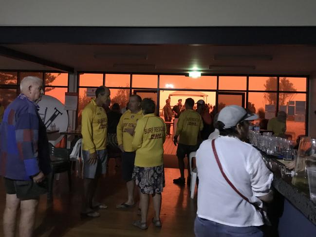 Australians caught in bushfires at an emergency evacuation centre.