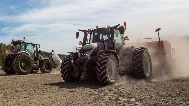 The G Series is the first of Valtra's fifth generation of tractors – a brand-new model series that fits between the popular A and N Series.