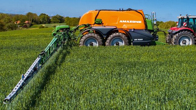 Amazone’s new UX11201 Super is built for precision spraying.