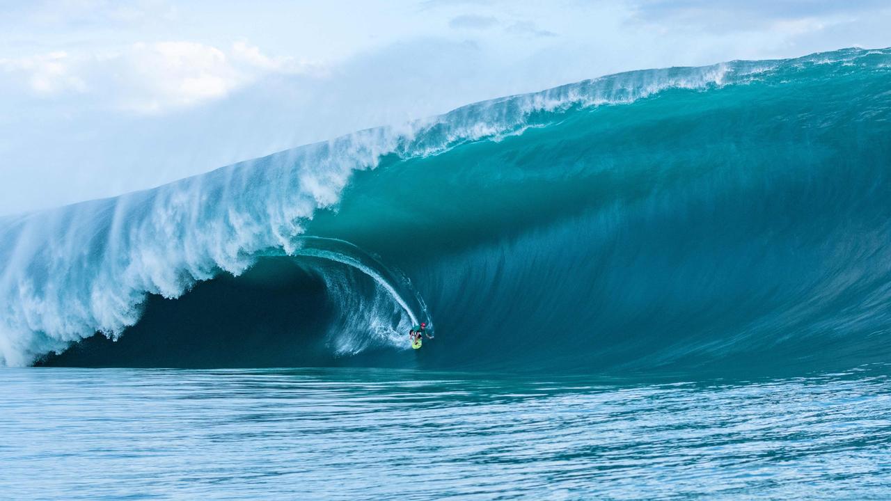Un événement de surf bloqué à Tahiti, à 15 000 km de Paris mais toujours en France après une polémique