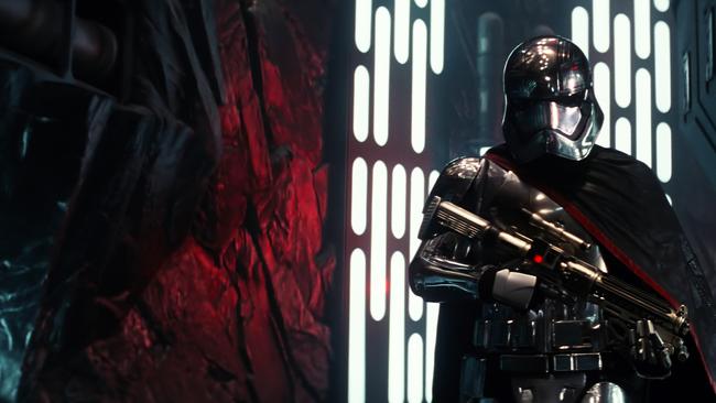 Star Wars 7: First Screening Sets Stage For Good Reviews 