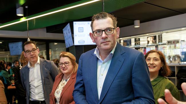 MELBOURNE, AUSTRALIA - NCA NewsWire Photos - MAY 24, 2023: Premier Daniel Andrews takes a tour of Monash Tech school before speaking at a press conference at Monash University. Picture: NCA NewsWire / David Geraghty