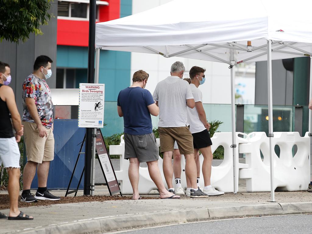 Brisbane residents pictured queuing for testing at the Royal Brisbane Women’s Hospital amid the Covid-19 Omicron strain outbreak. Picture: NCA NewsWire / Josh Woning