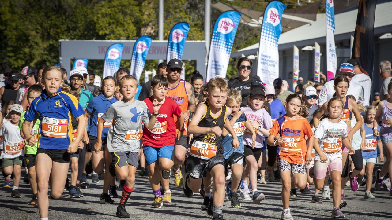 Run the Bridge kids 1km start at Hobart. Picture: Chris Kidd