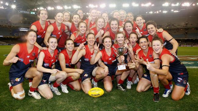 Melbourne defeated the Western Bulldogs in an womens exhibition game at Etihad Stadium on Sunday.