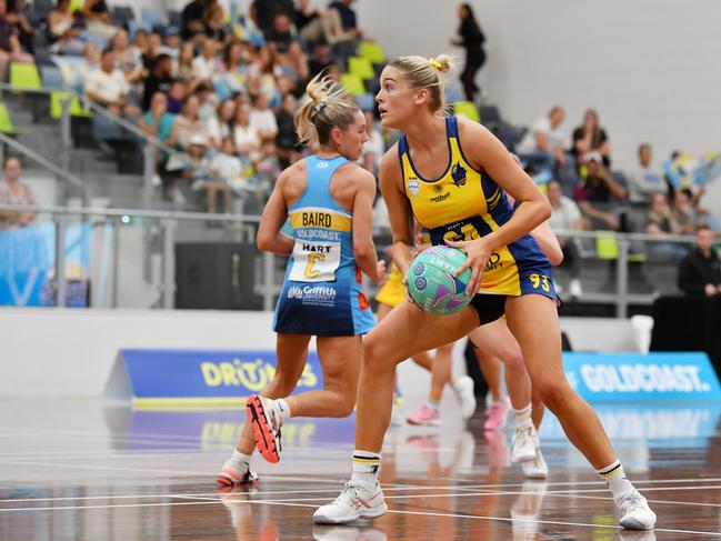 Hannah Le Sage shooter for Bond University Bull Sharks