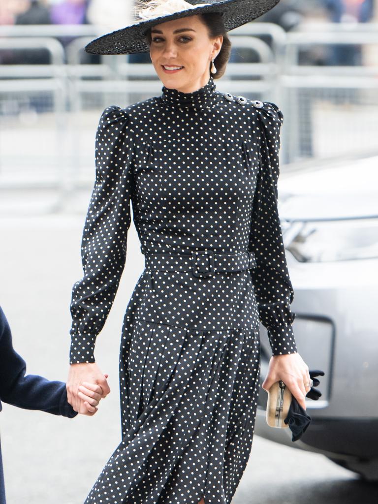 Cost of living: Kate Middleton’s Garter Day outfit slammed | news.com ...