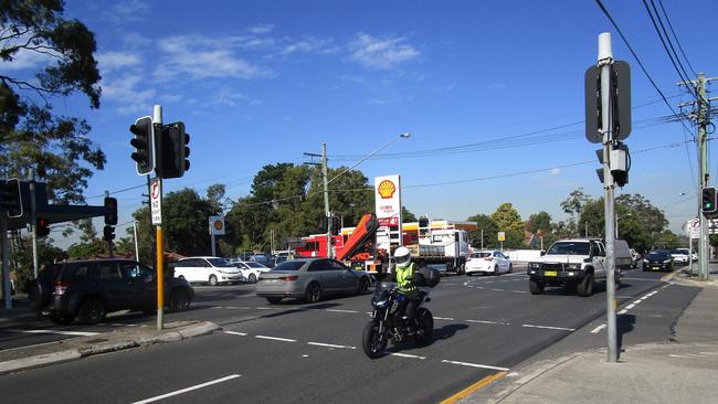 A photo of the intersection.