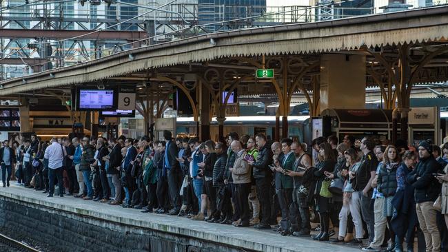 Crowded platforms during the afternoon peak at Flinders Street station. Picture: Jason Edwards