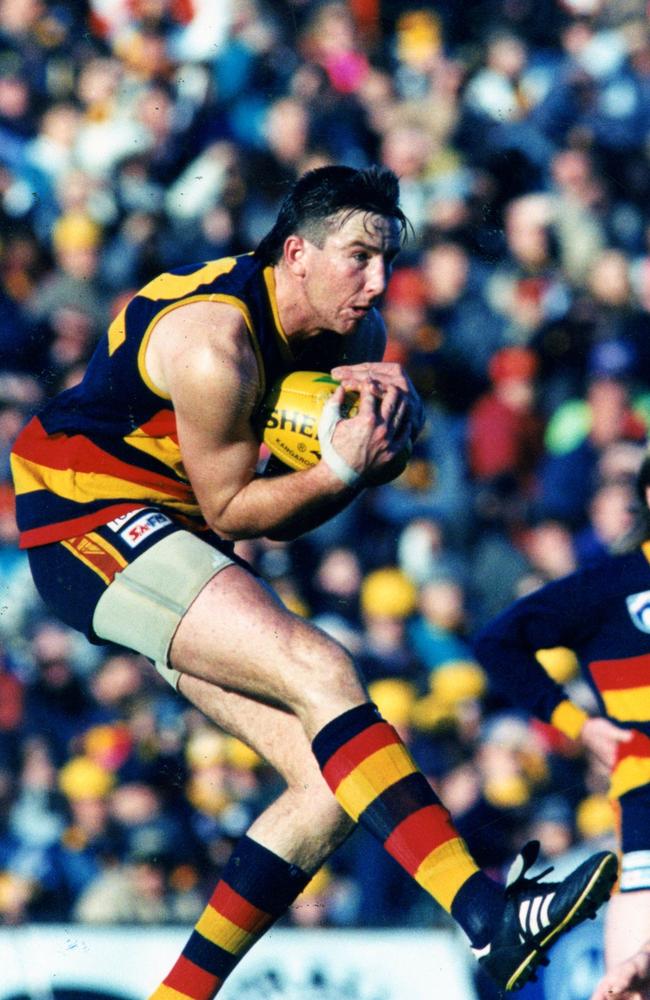 Shaun Rehn marks the footy in 1994.