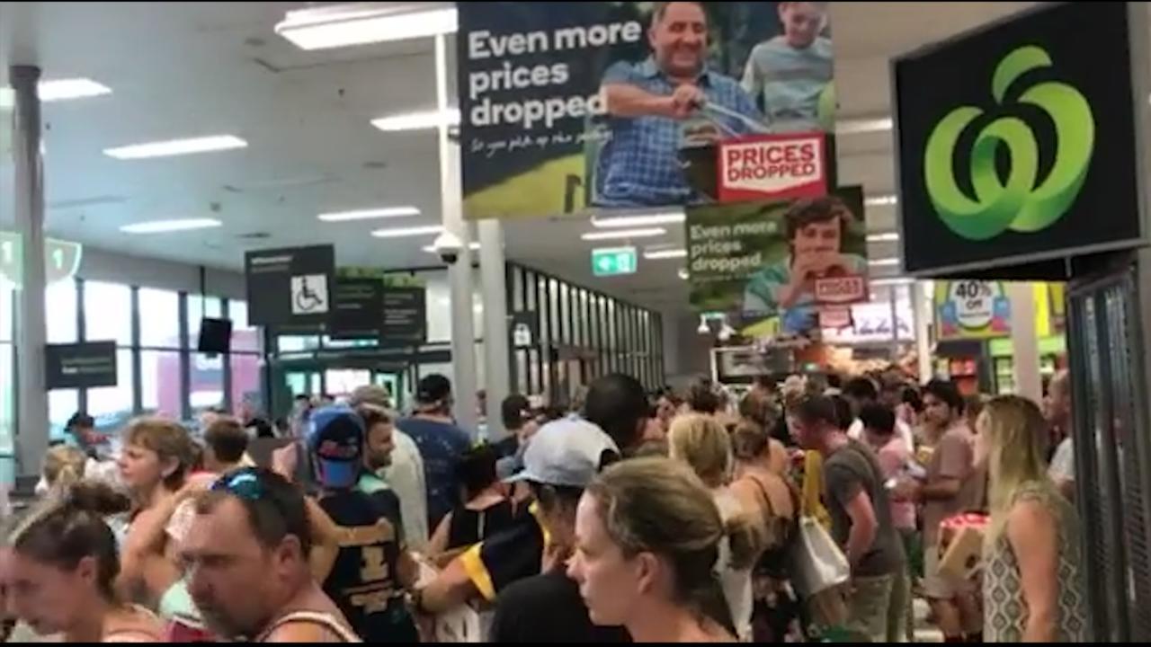 Airlie Beach store mobbed by residents after the cyclone