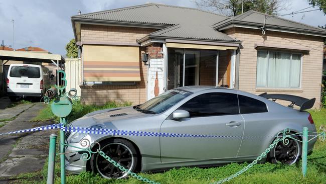 Police attend the scene on Fischer St in Maidstone on September 2, 2019, where Sandeep Singh Walia stabbed housemate Paramjeet Singh. Picture: Andrew Henshaw