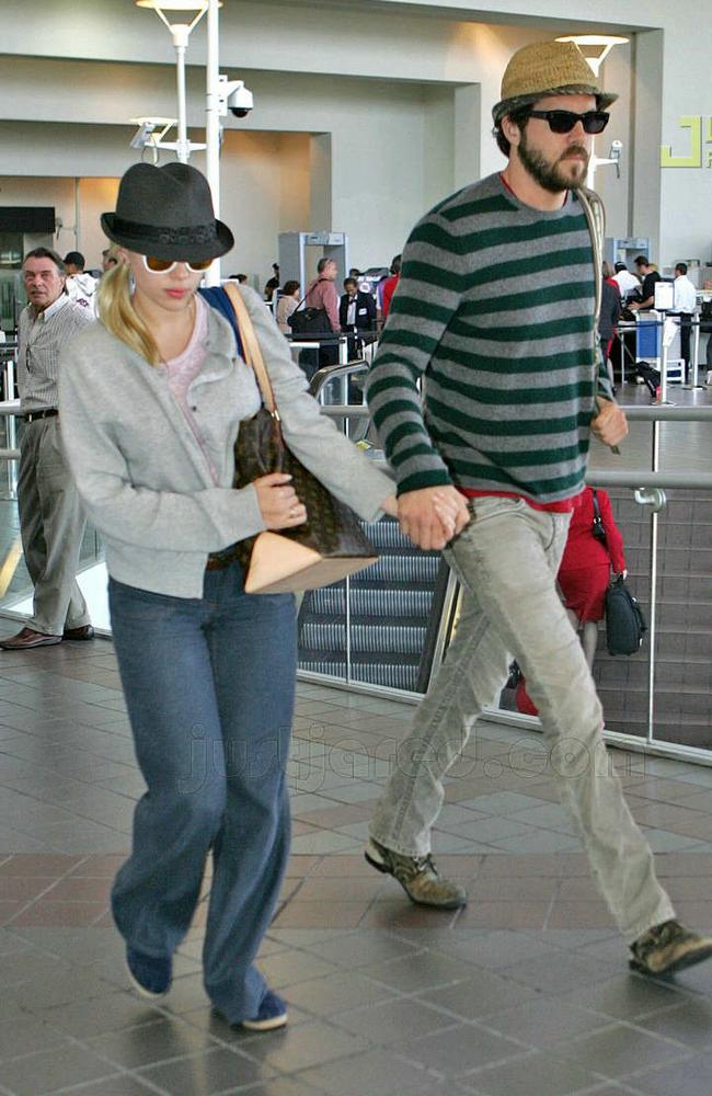 Scarlett Johansson and Ryan Reynolds were married until their divorce in 2010.