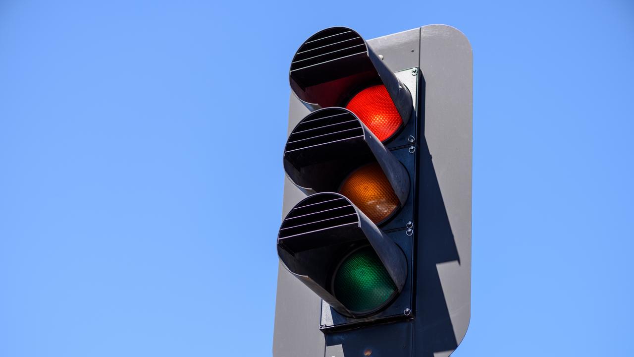 A domestic violence offender who pulled off a daring move at traffic lights, has been sentenced in Gladstone Magistrates Court. Generic image.