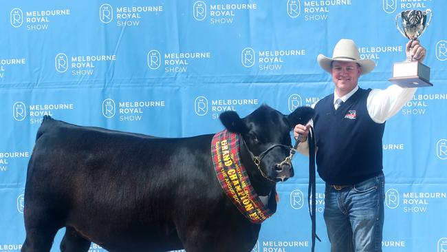 Ian Robson, from Adelong NSW with the grand champion Angus female.