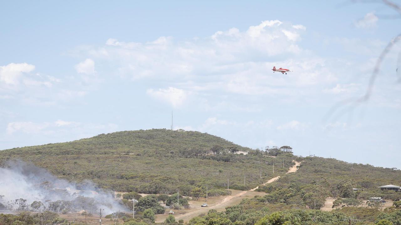 Bushfire burning out of control at Port Lincoln. Picture: Robert Lang