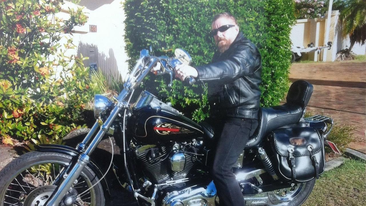 M1 crash: Merrimac motorbike rider Craig Ward dies in Nerang, tributes ...