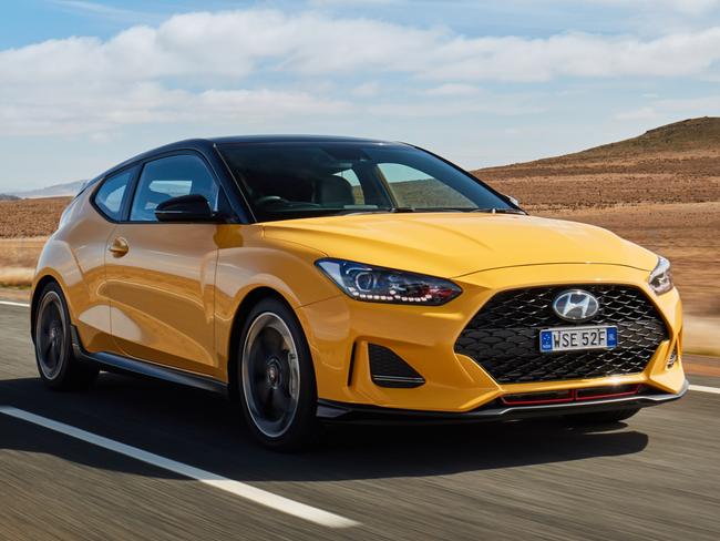 Photos of the 2019 Hyundai Veloster